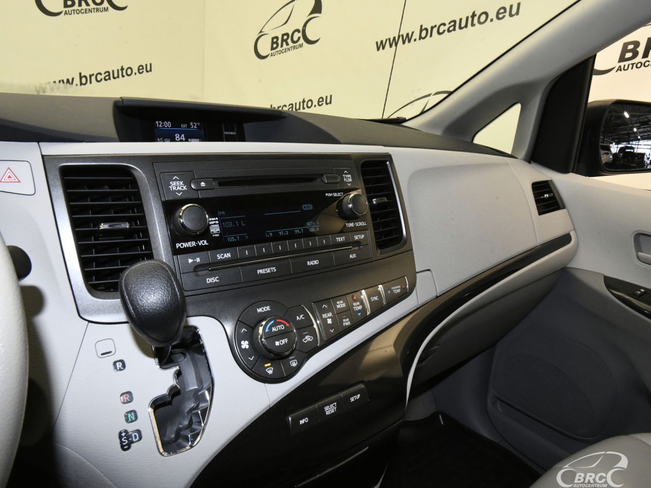 Toyota Sienna | 31