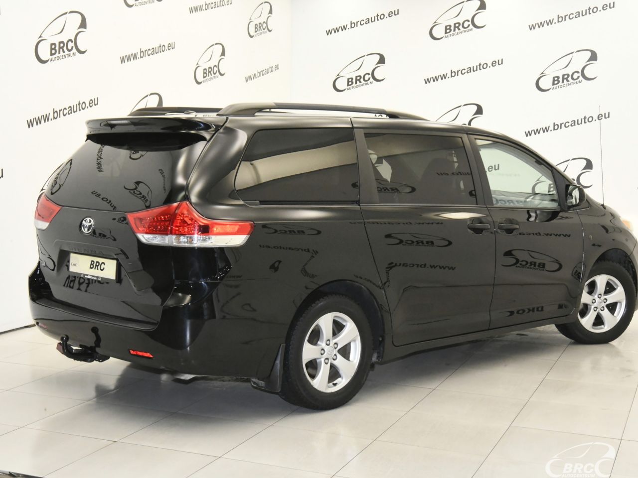 Toyota Sienna | 1