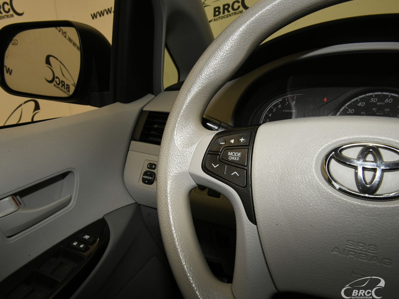 Toyota Sienna | 35
