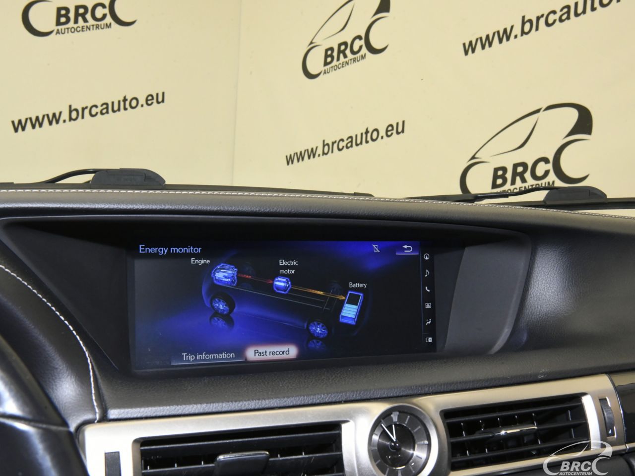 Lexus GS 300h | 36