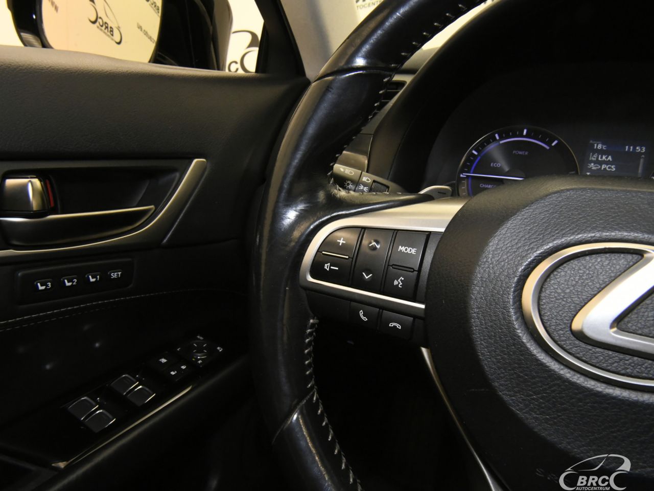 Lexus GS 300h | 33
