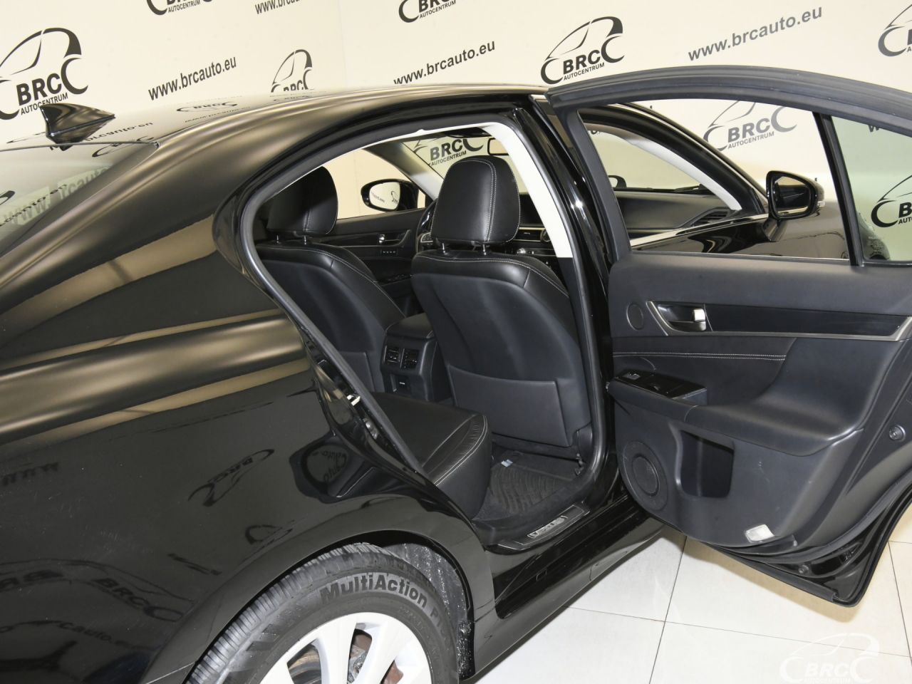 Lexus GS 300h | 11