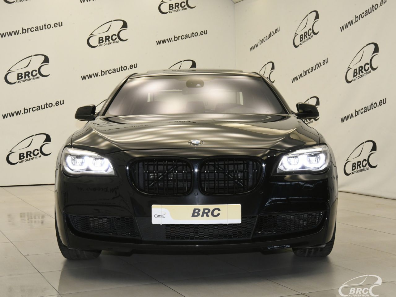 BMW 750 | 57