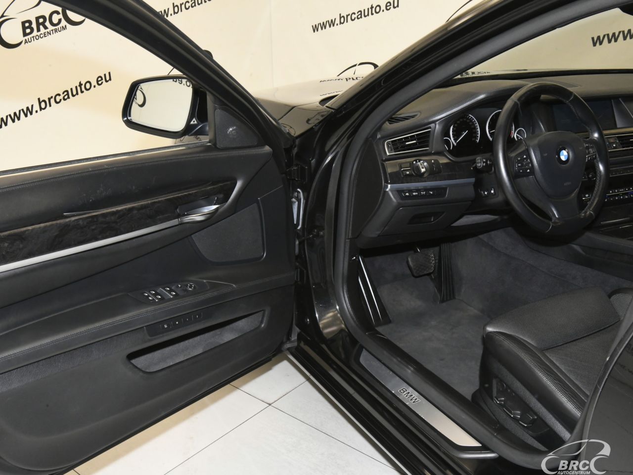 BMW 750 | 20