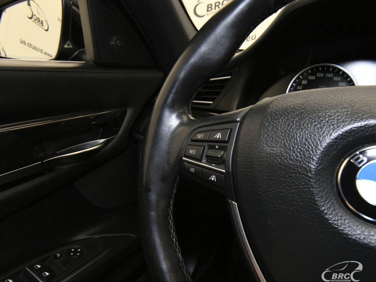BMW 750 | 34
