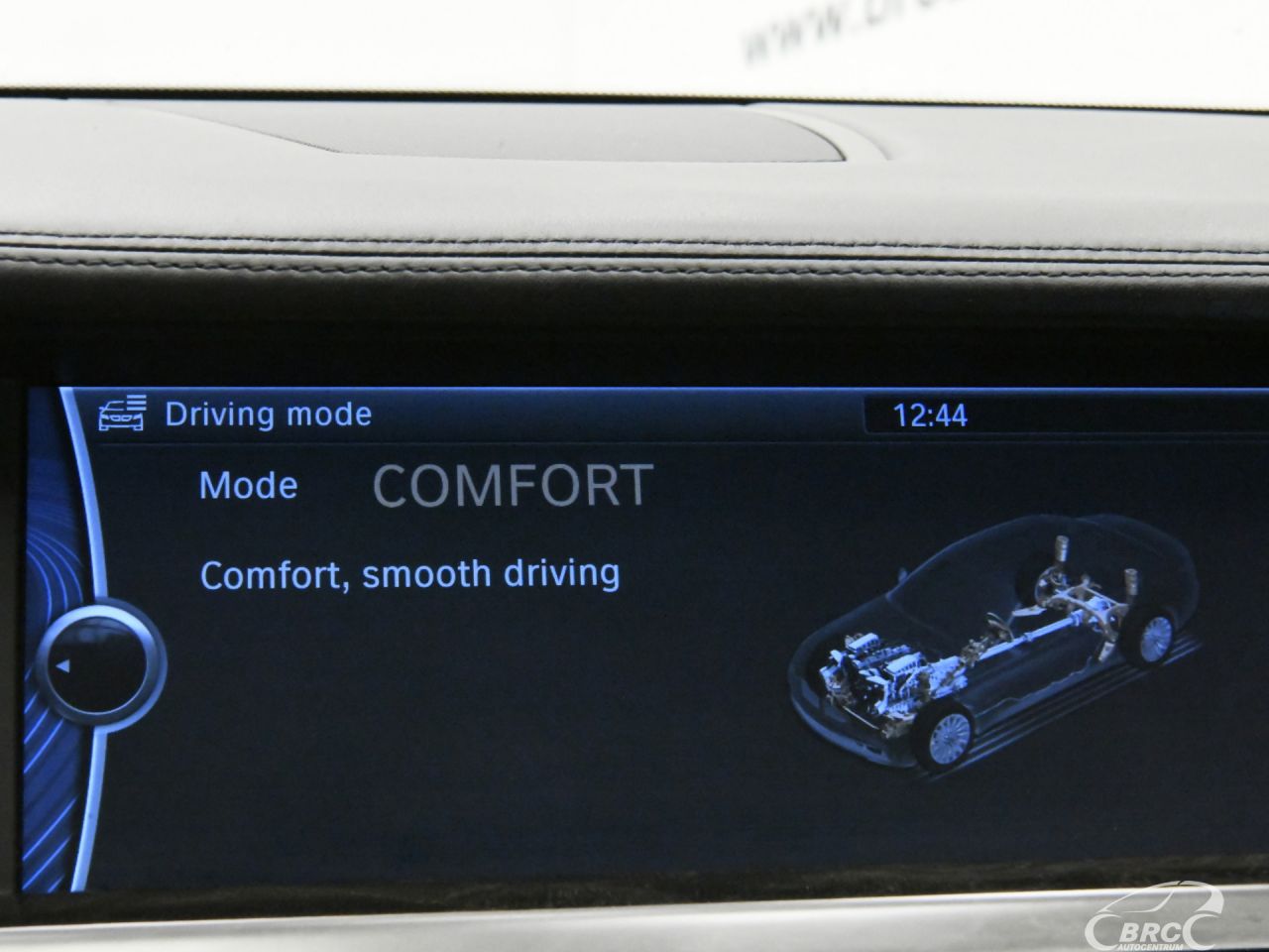 BMW 750 | 42