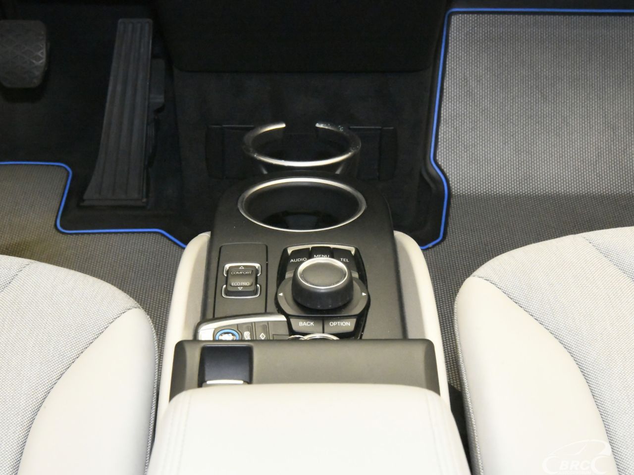 BMW i3 | 13
