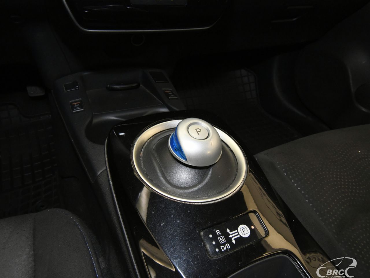 Nissan Leaf | 24