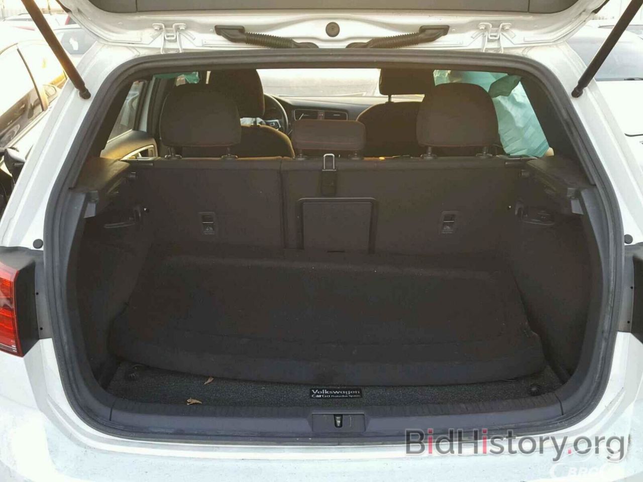 Volkswagen Golf | 50