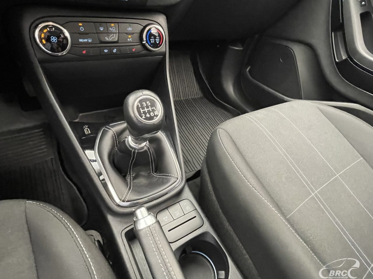 Ford Fiesta | 24
