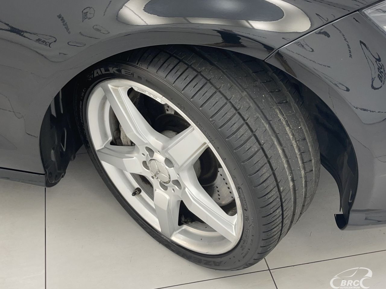 Mercedes-Benz CLS550 | 44
