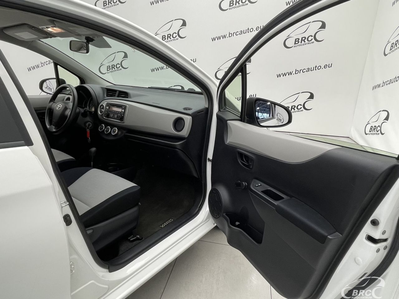 Toyota Yaris | 7