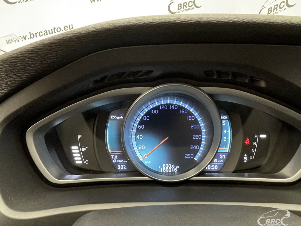 Volvo V40 | 28