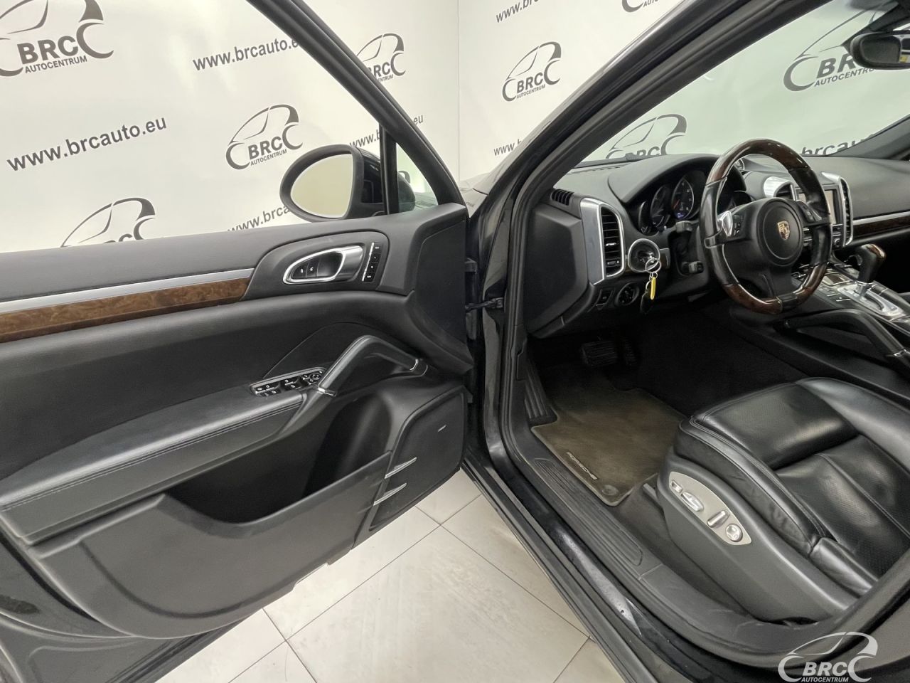 Porsche Cayenne | 19