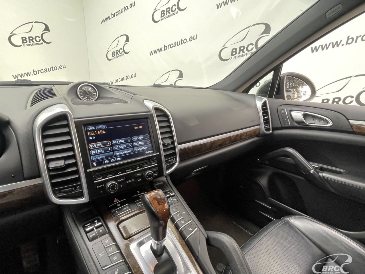 Porsche Cayenne | 27