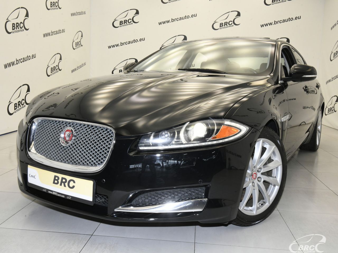 Jaguar XF | 38