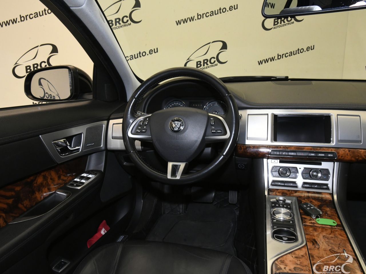 Jaguar XF | 13
