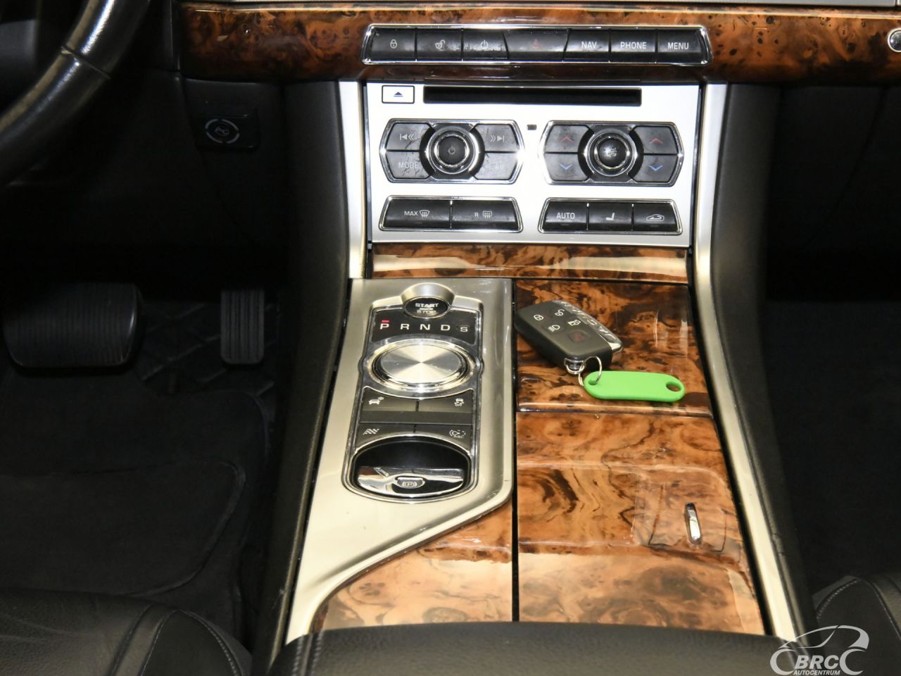 Jaguar XF | 17