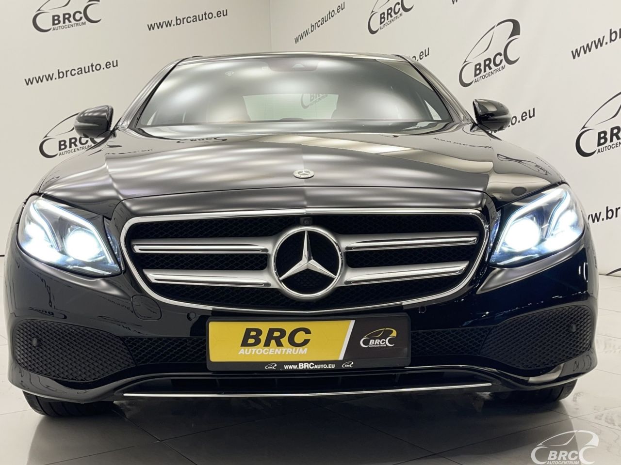 Mercedes-Benz E200 | 95