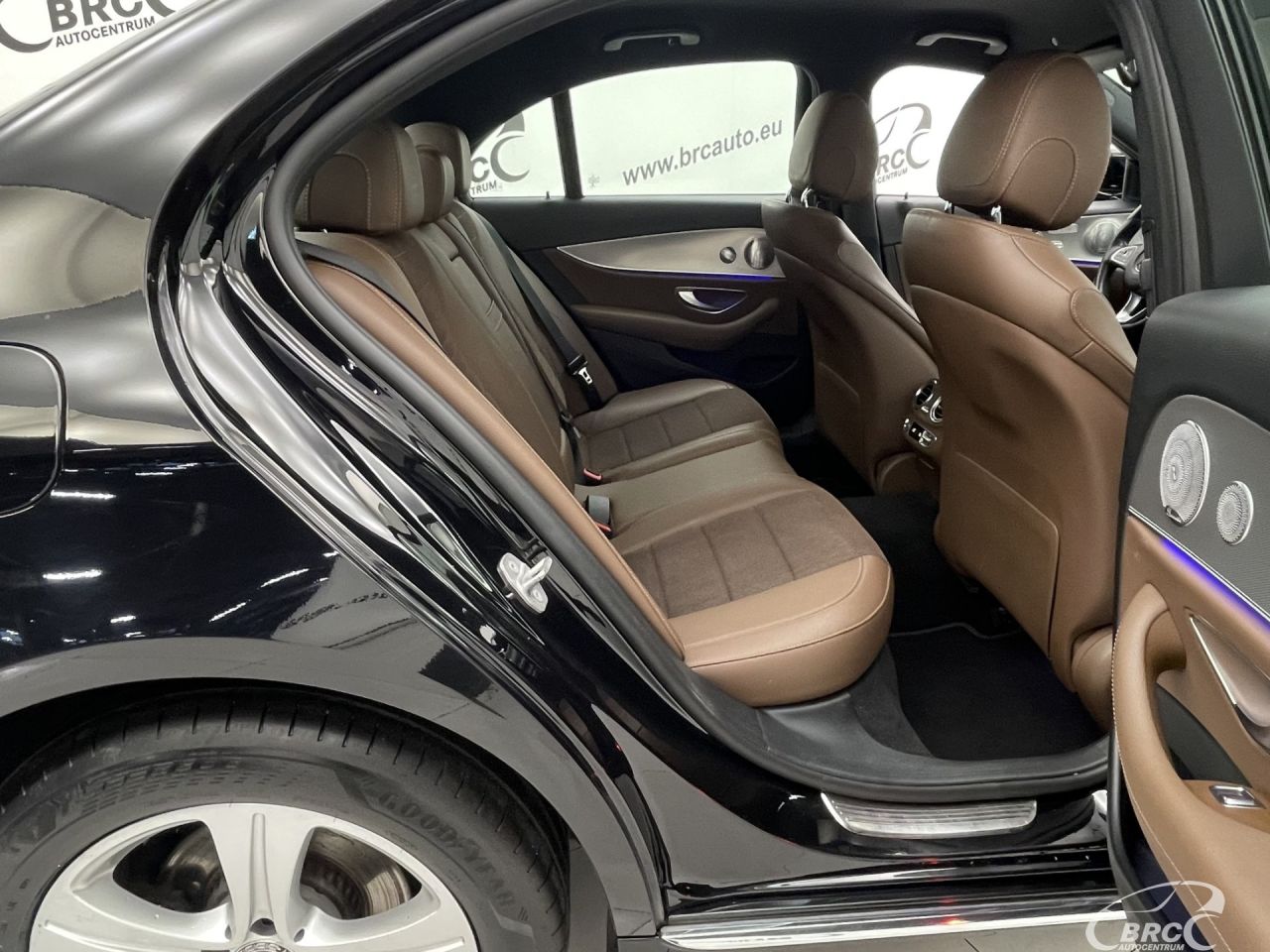 Mercedes-Benz E200 | 17