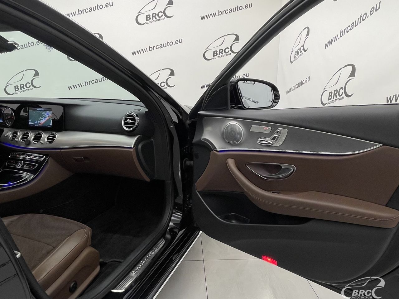 Mercedes-Benz E200 | 13