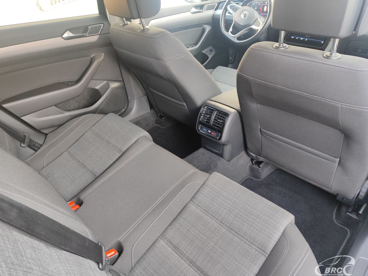 Volkswagen Passat | 9
