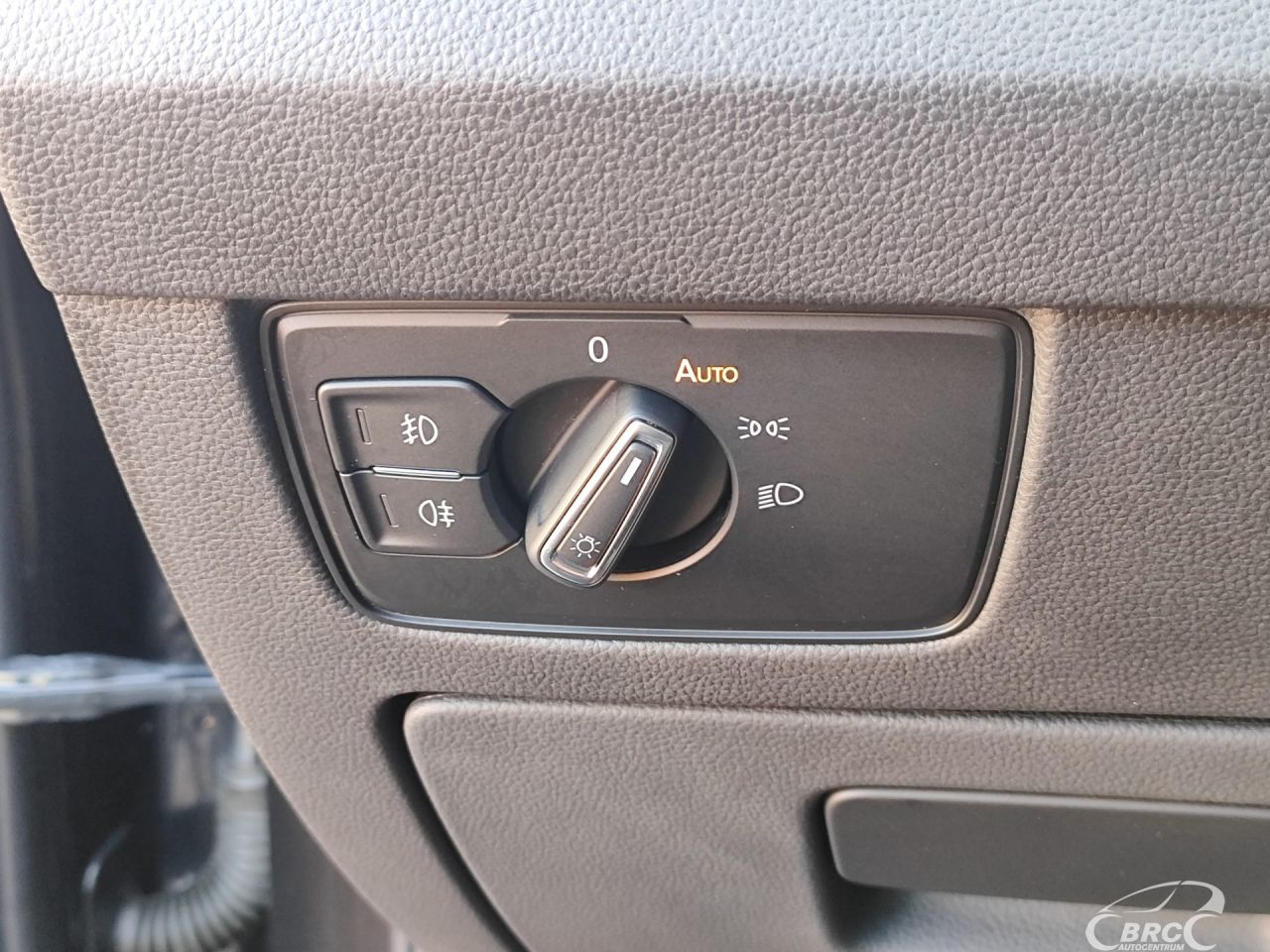 Volkswagen Passat | 26