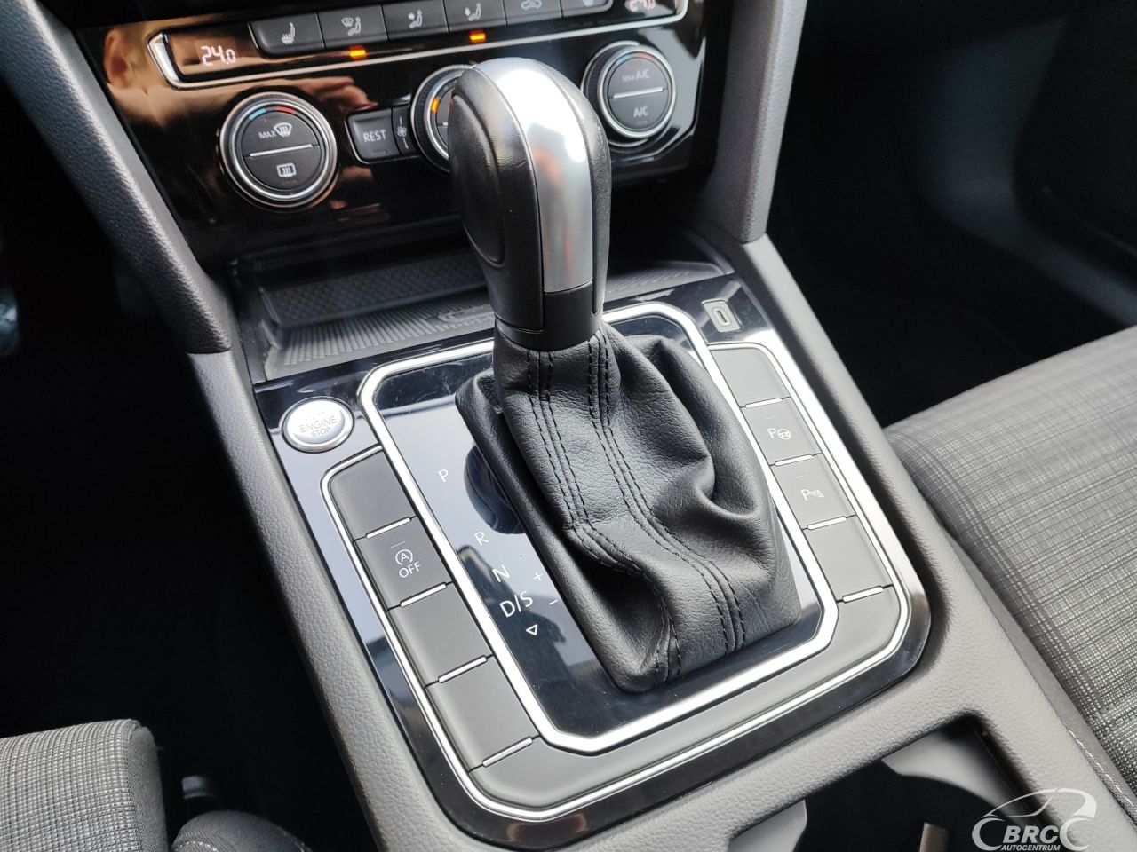 Volkswagen Passat | 35