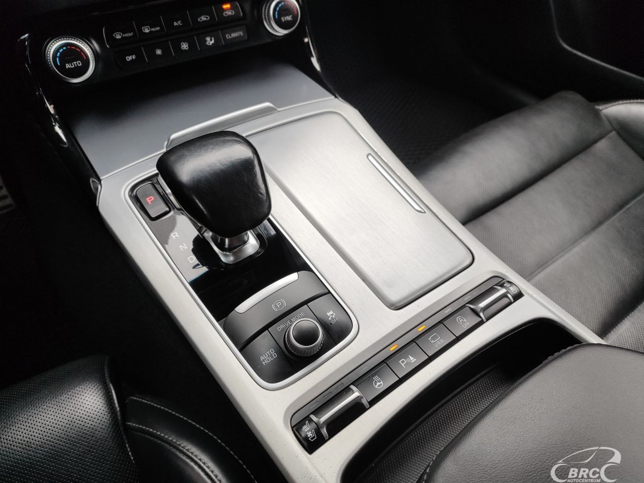 Kia Stinger | 39