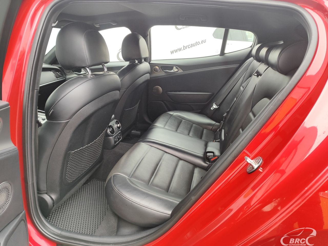 Kia Stinger | 16