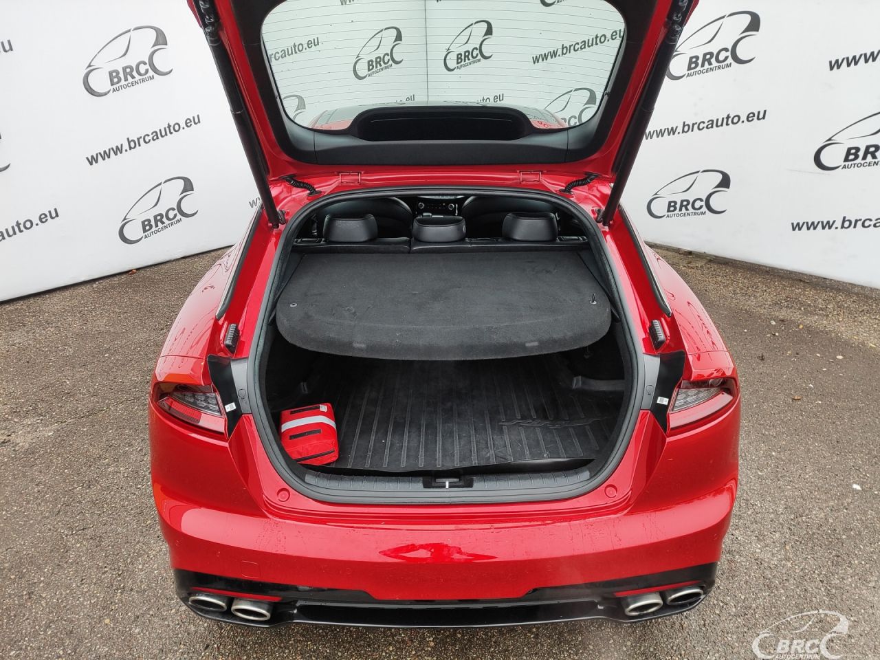 Kia Stinger | 12