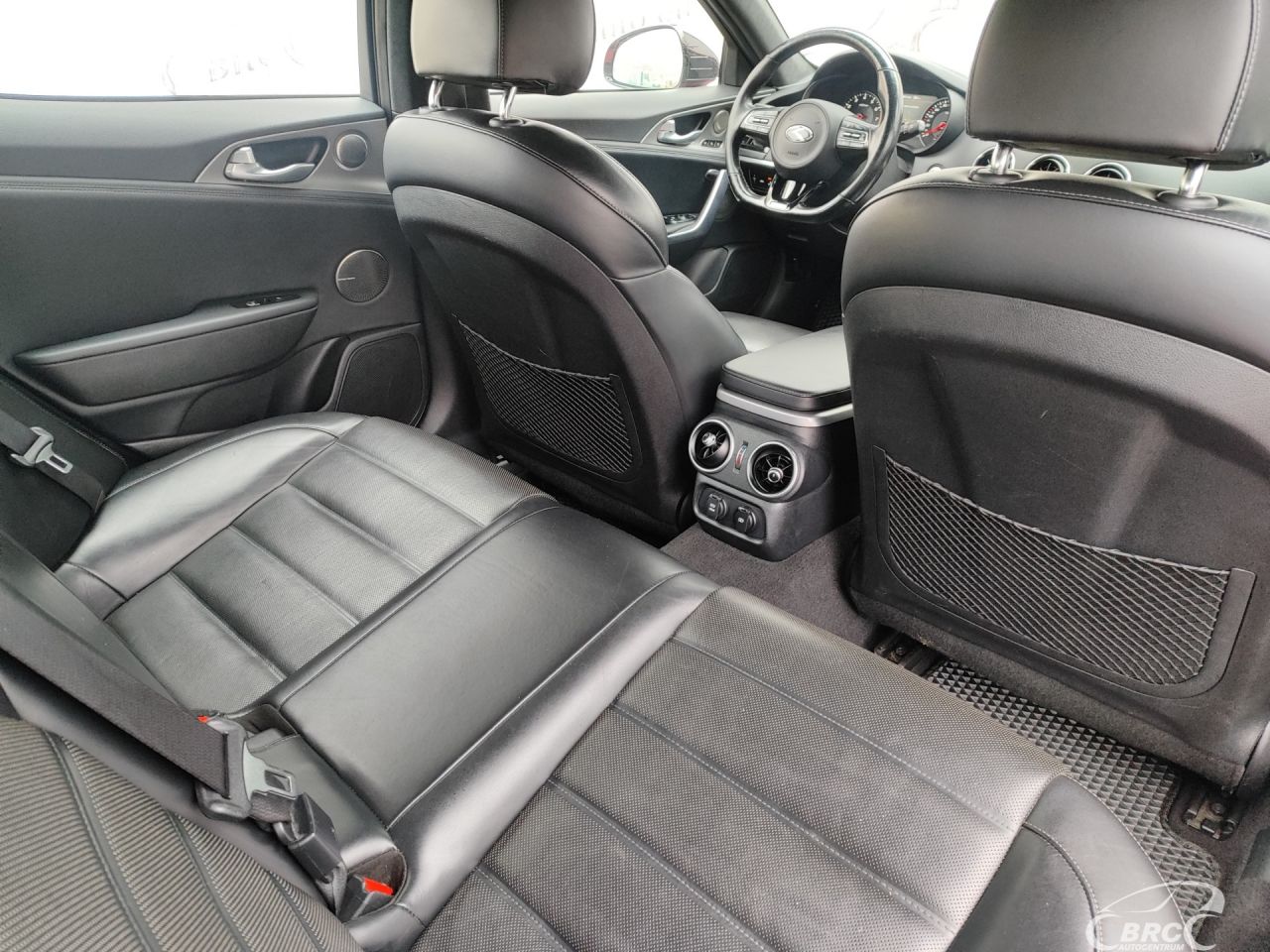 Kia Stinger | 11