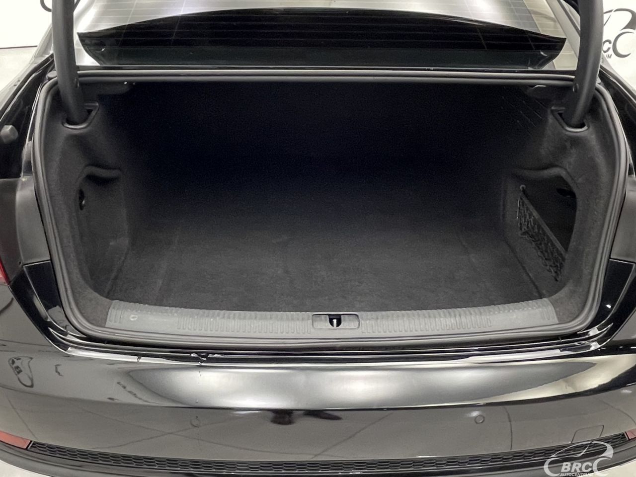 Audi A4 | 37