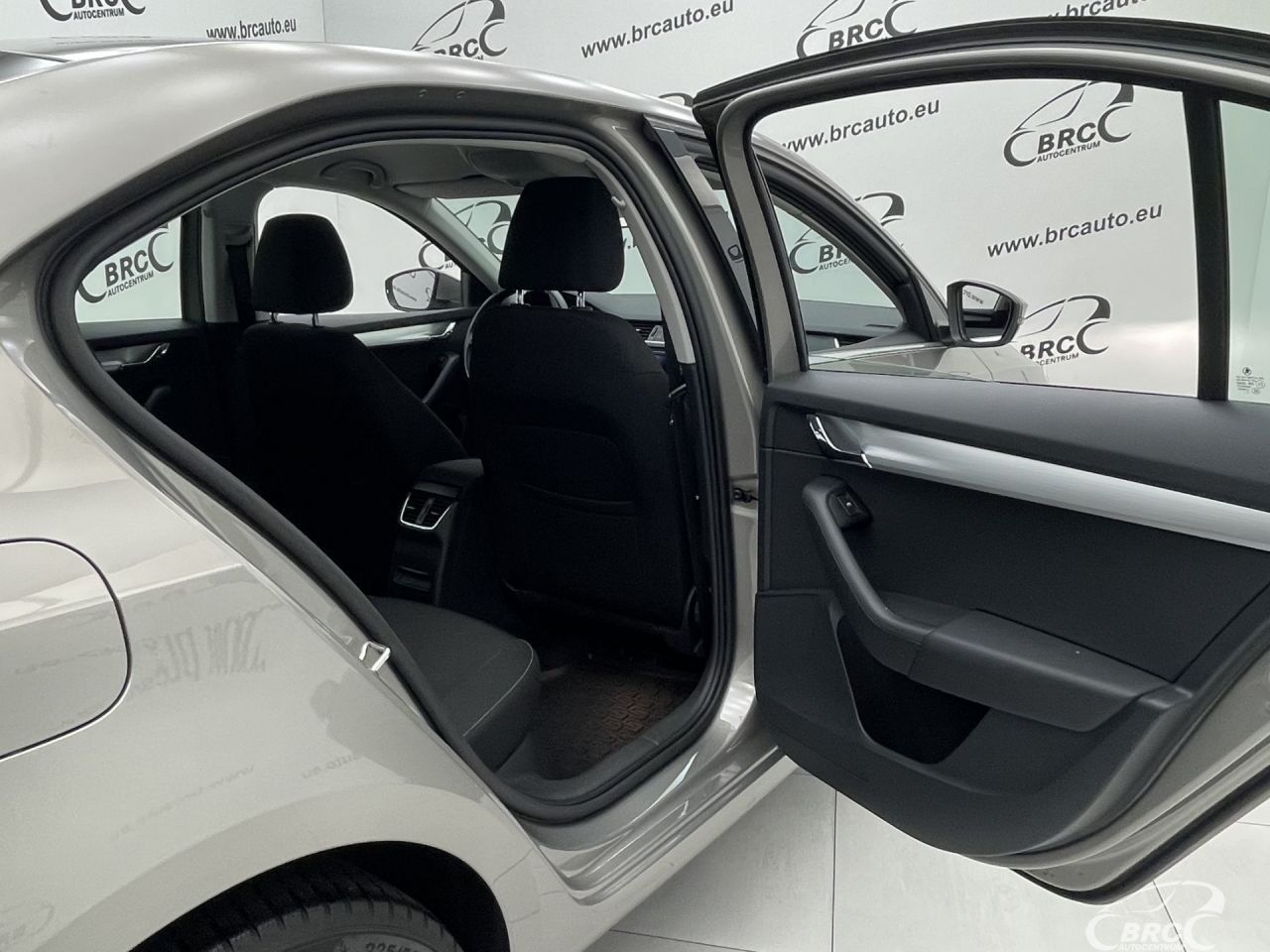 Skoda Octavia | 11