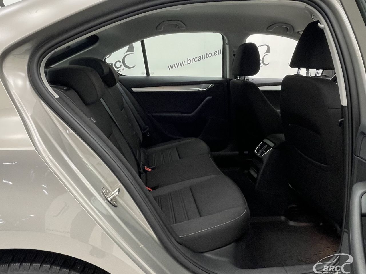 Skoda Octavia | 8