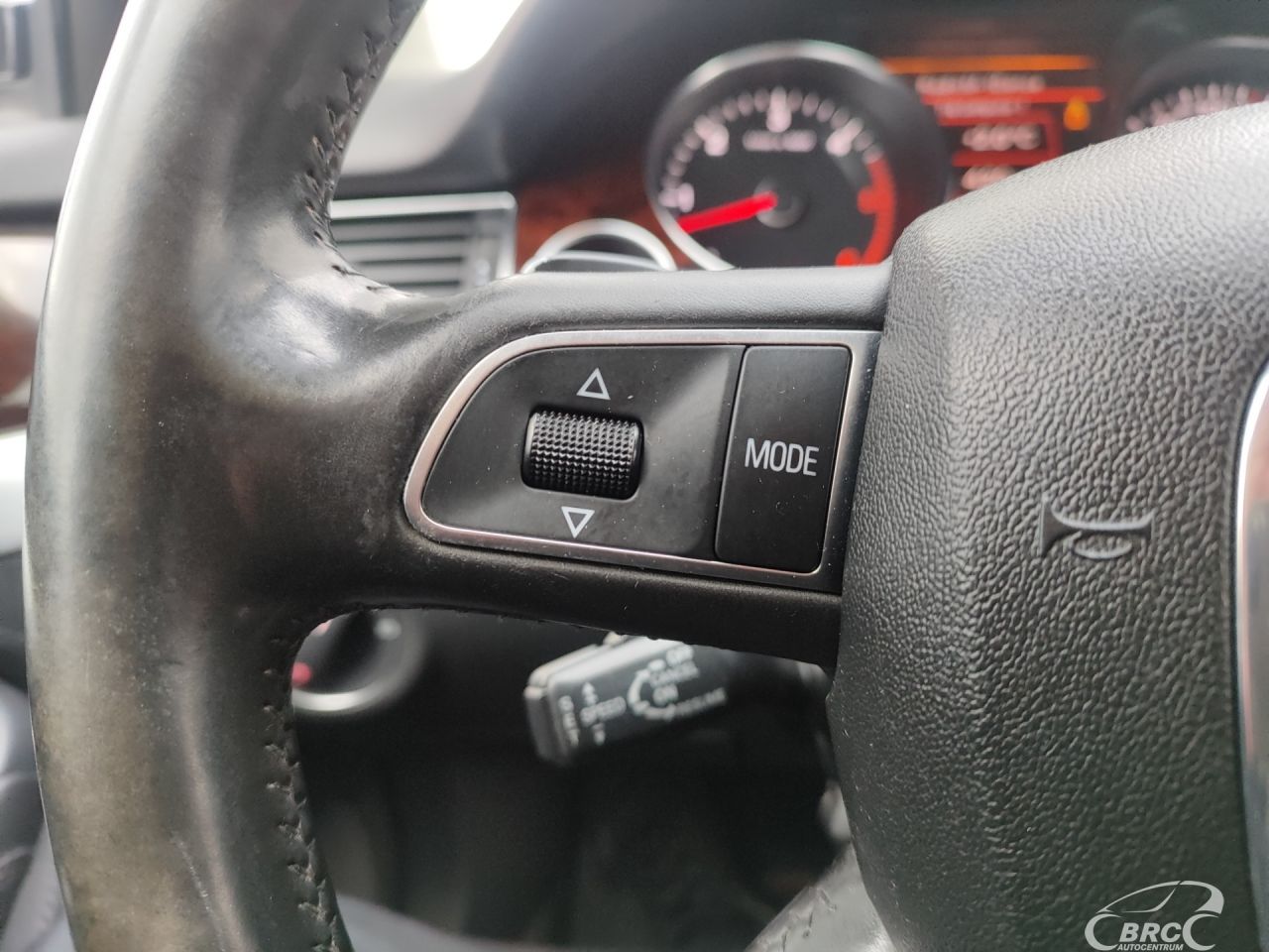 Audi A8 | 32