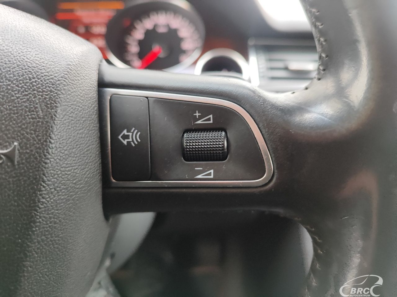Audi A8 | 33