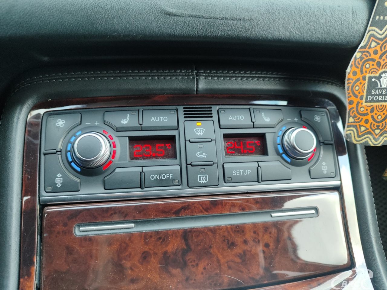 Audi A8 | 30