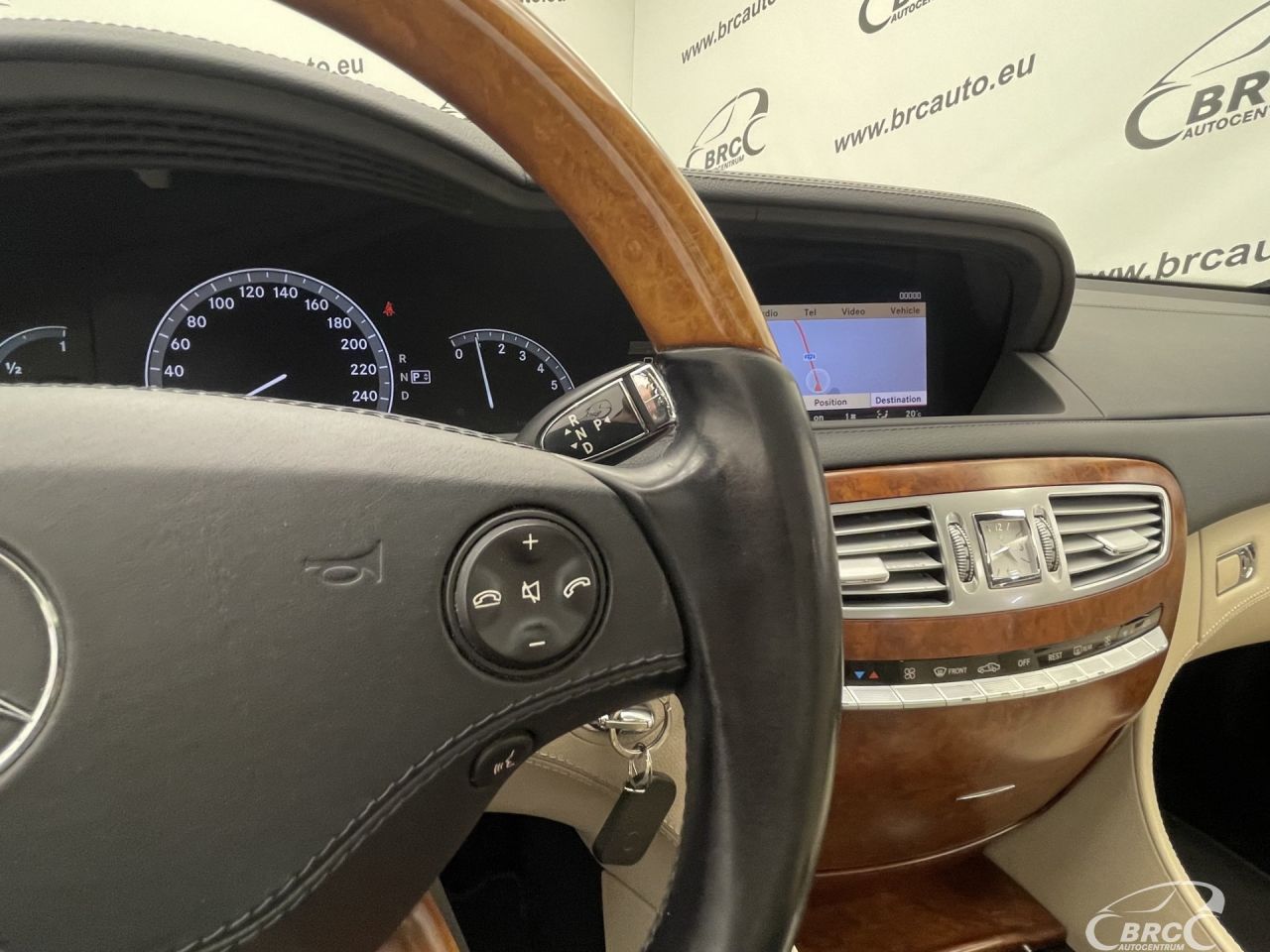 Mercedes-Benz CL500 | 32