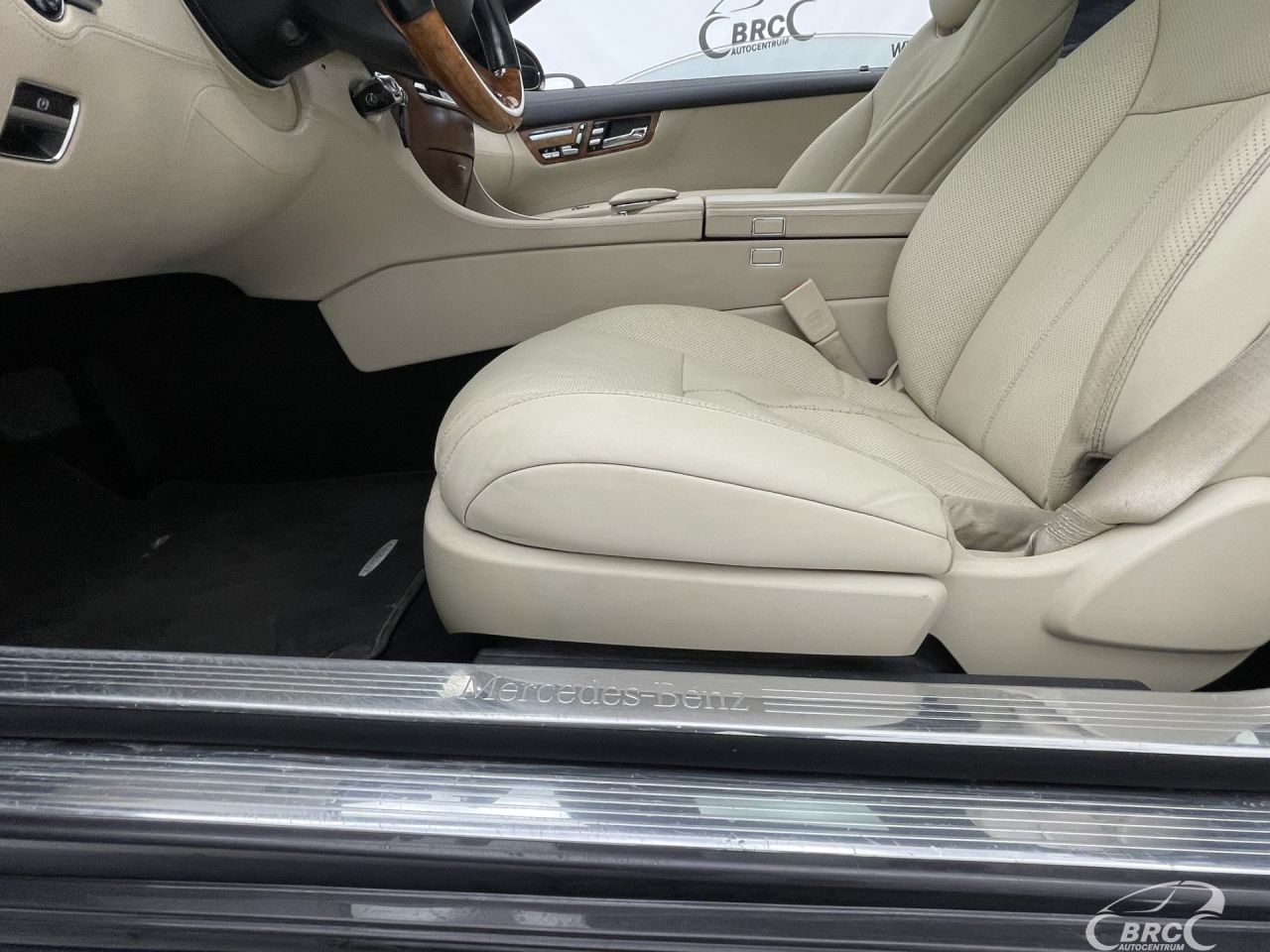Mercedes-Benz CL500 | 23