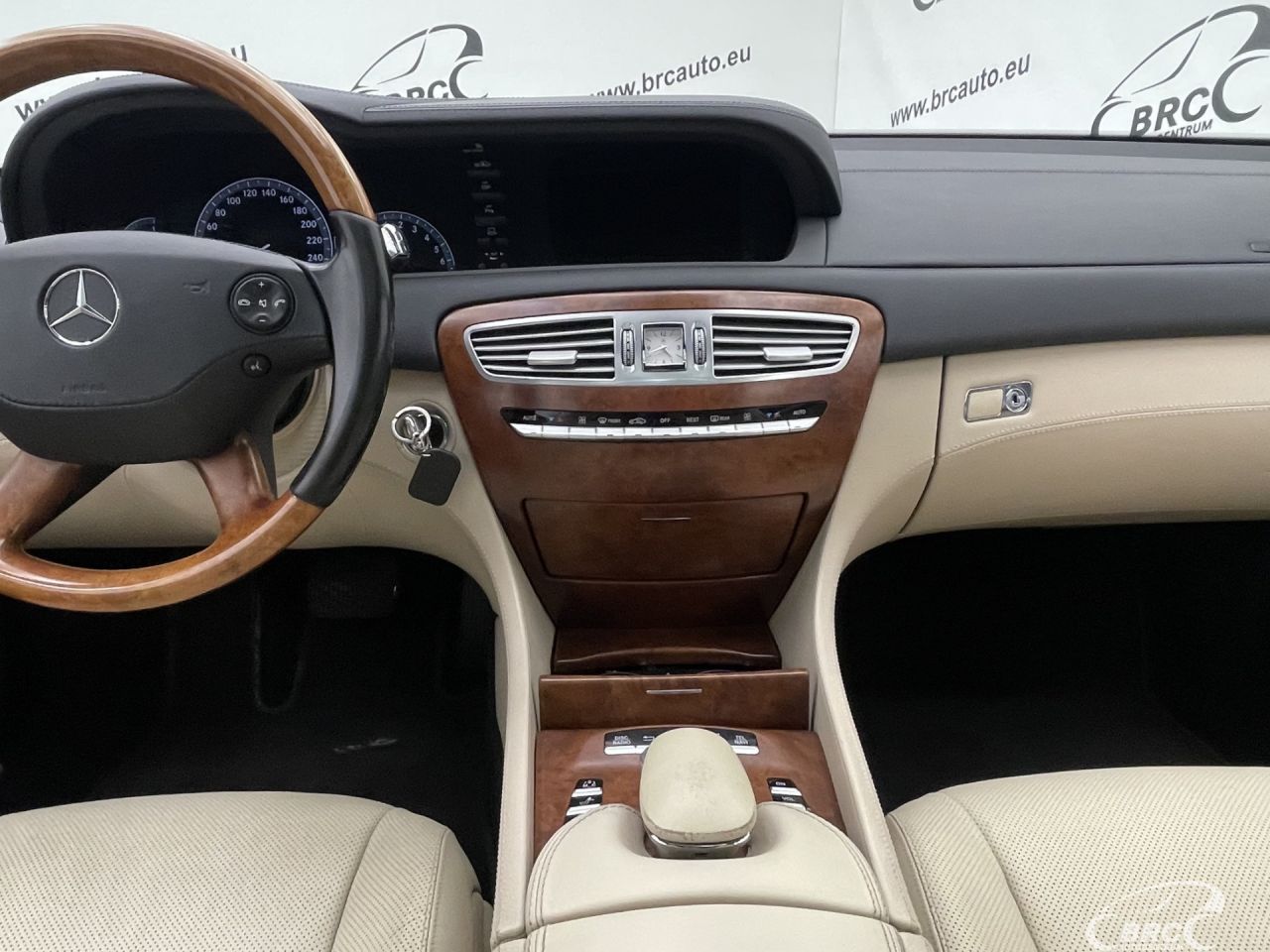 Mercedes-Benz CL500 | 12