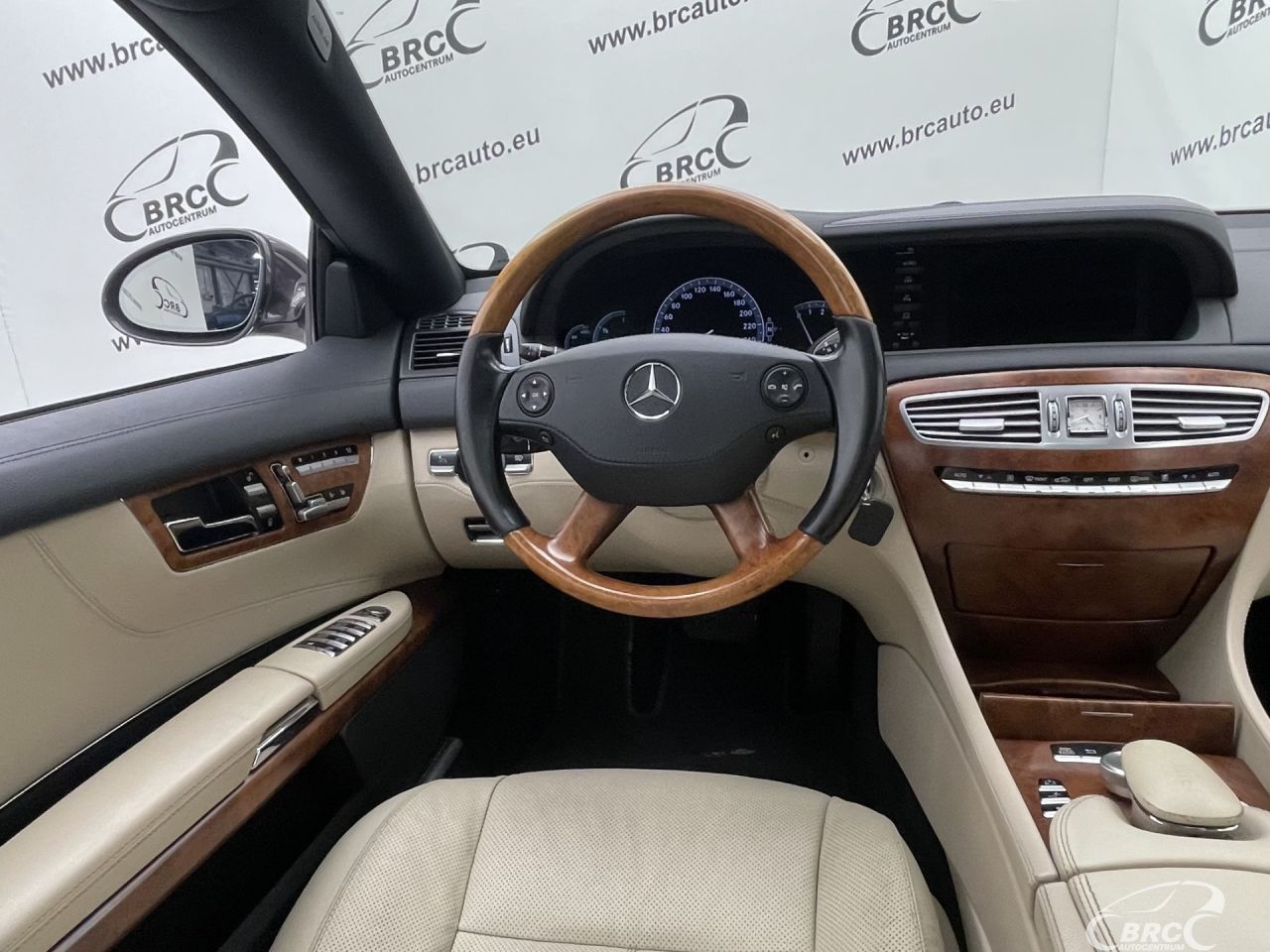 Mercedes-Benz CL500 | 11