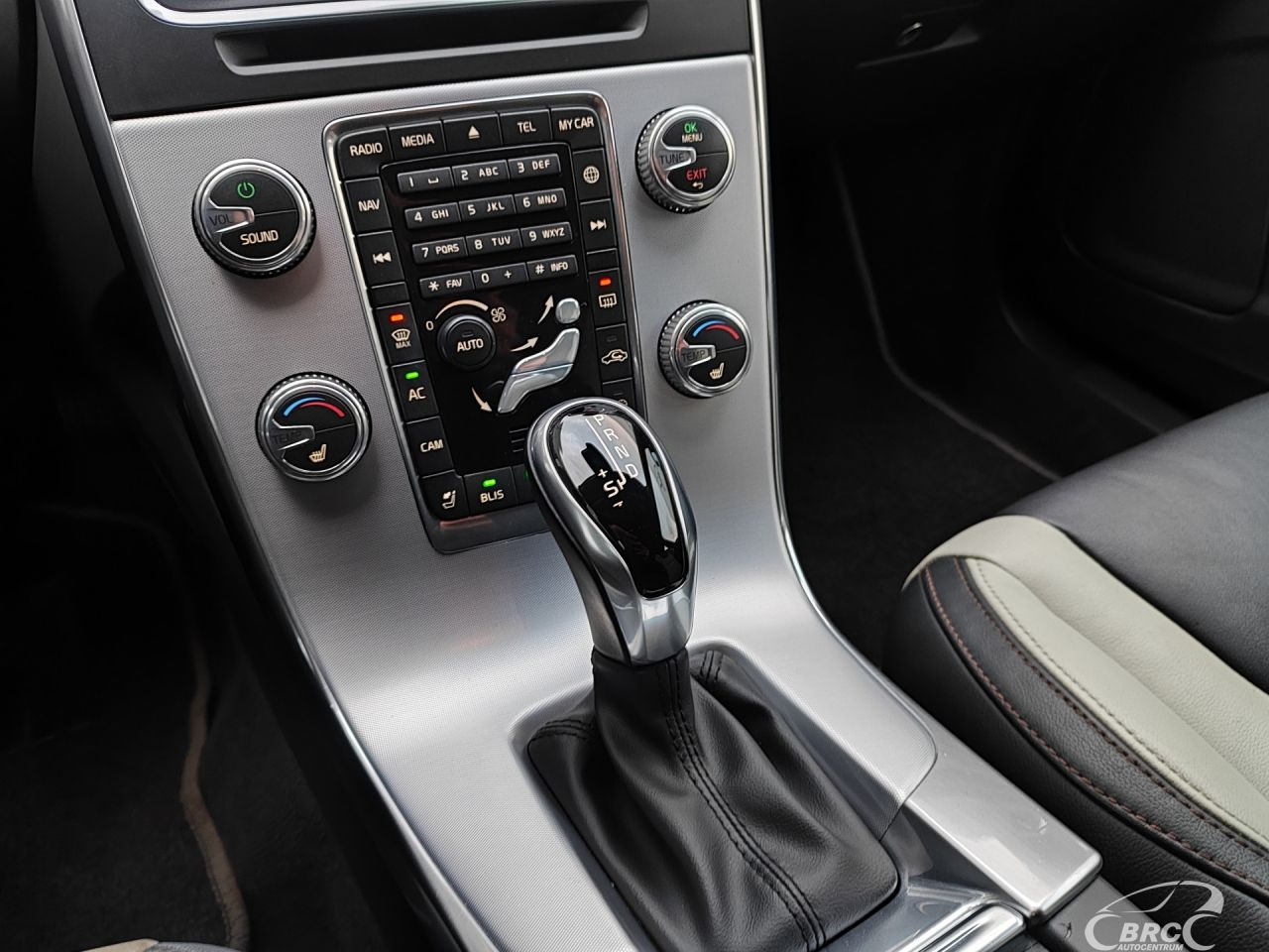 Volvo V60 | 28