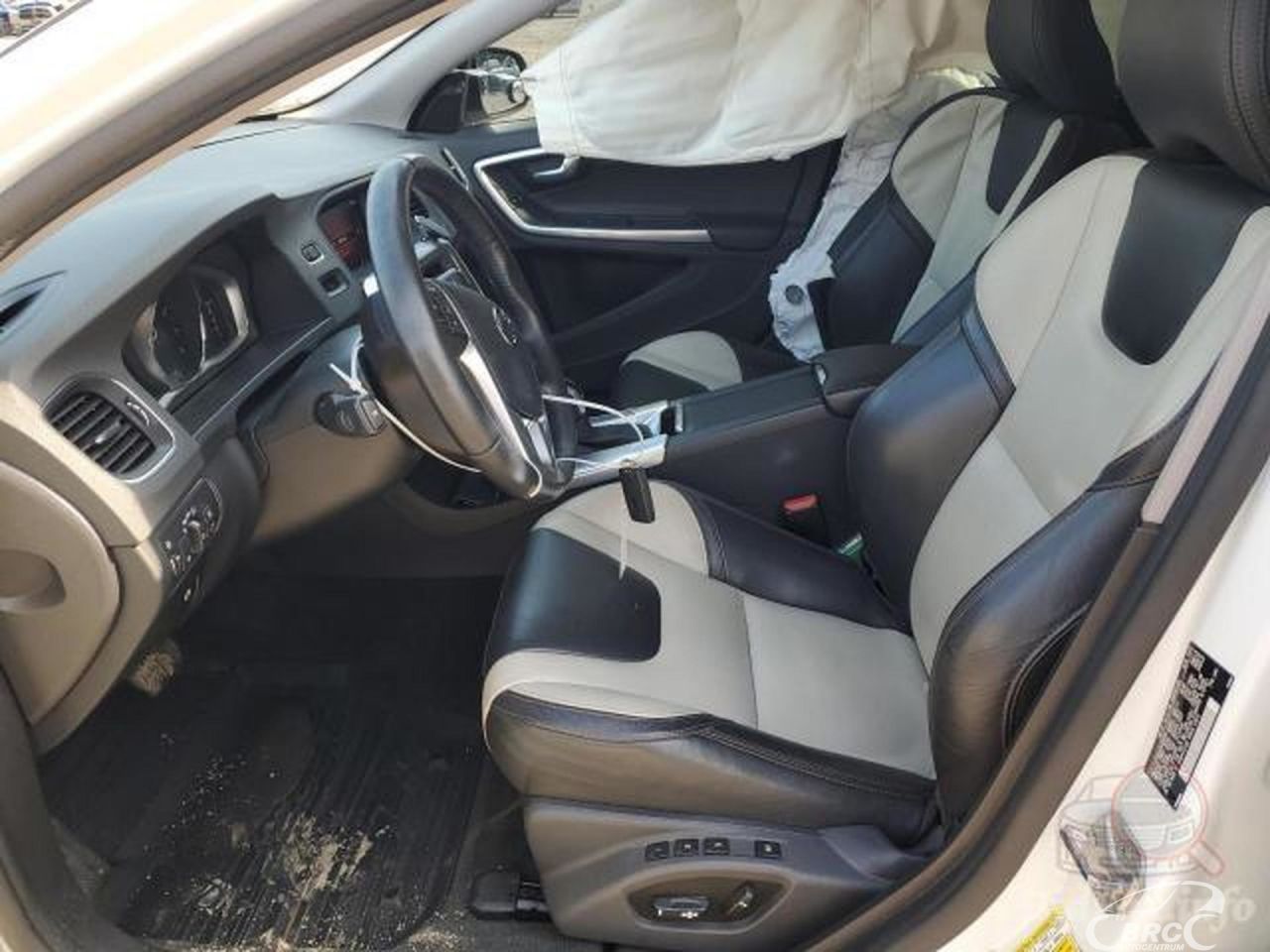 Volvo V60 | 46