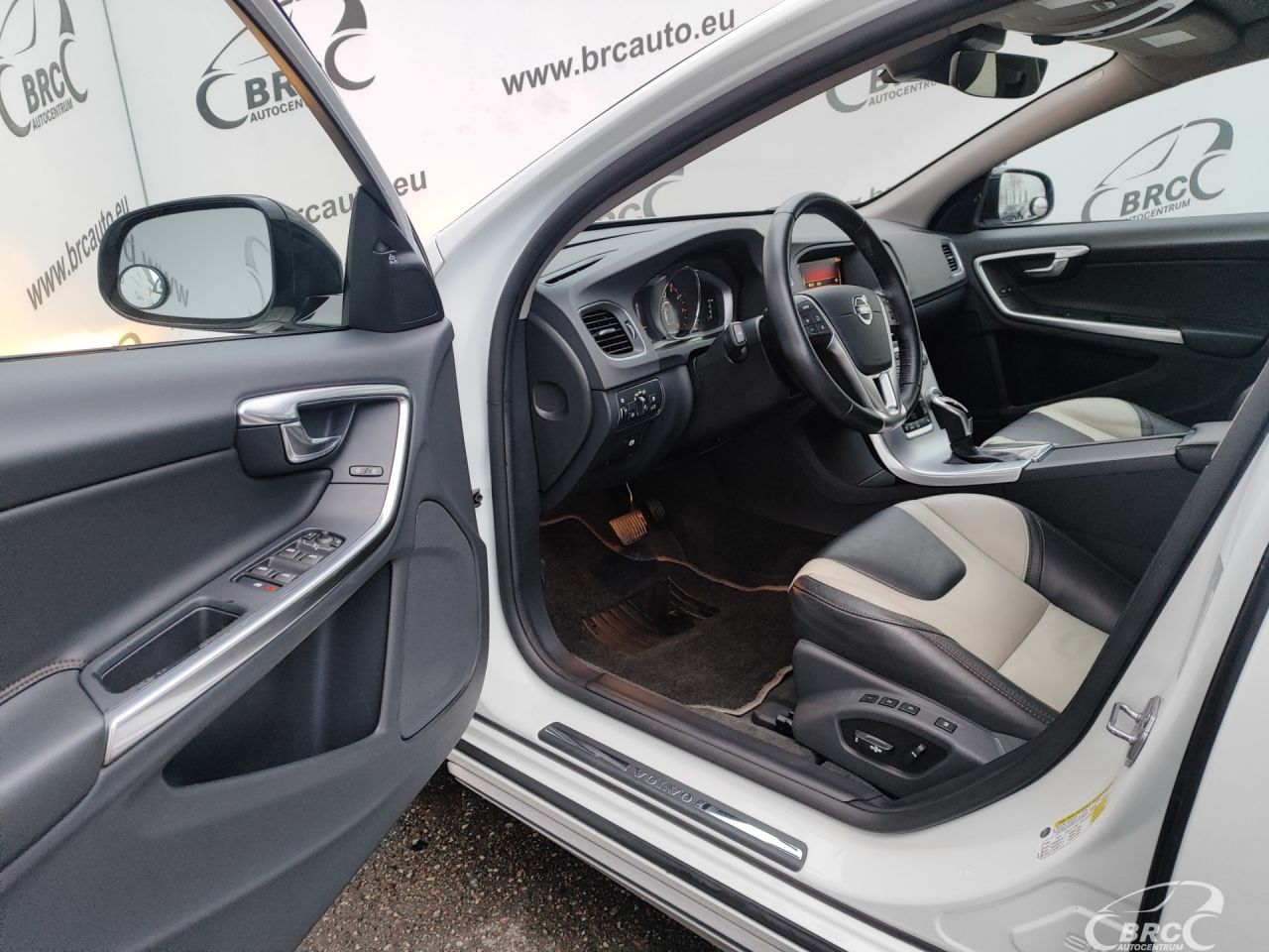 Volvo V60 | 19