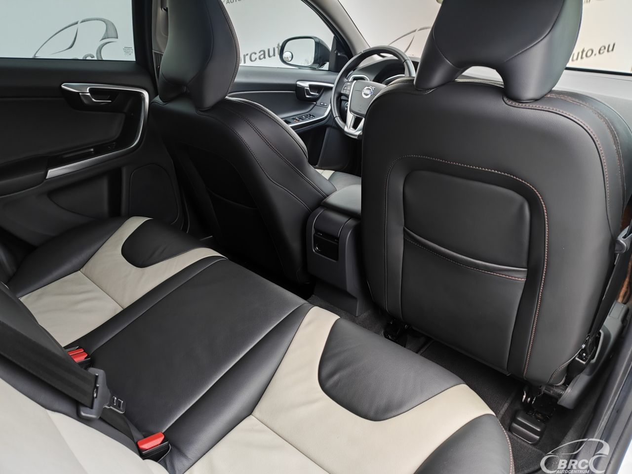 Volvo V60 | 9