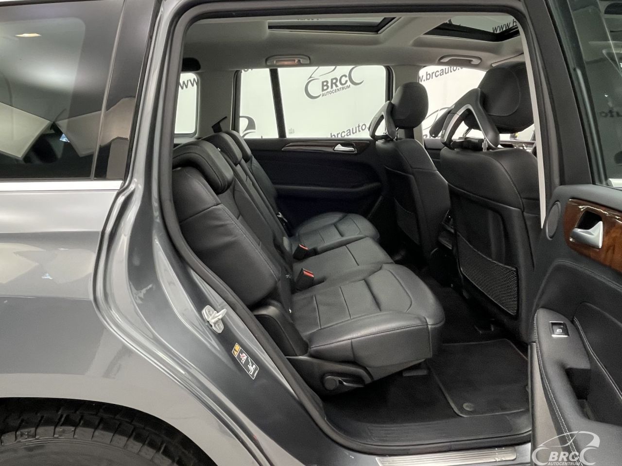 Mercedes-Benz GLS350 | 9