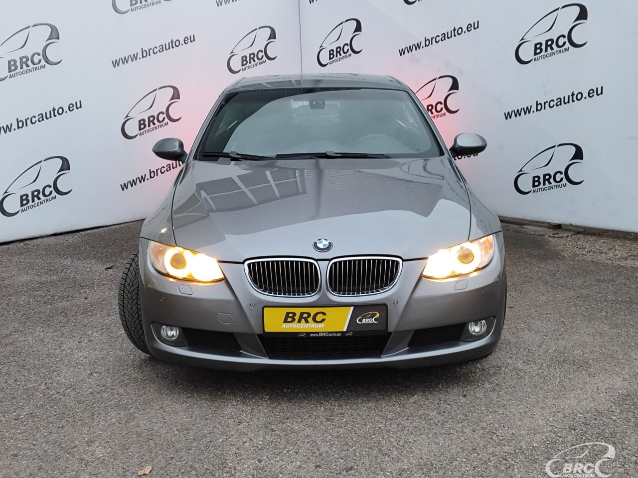 BMW 330 | 33
