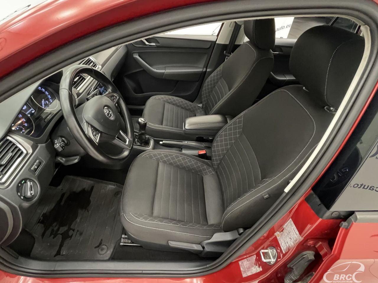 Skoda Rapid | 20
