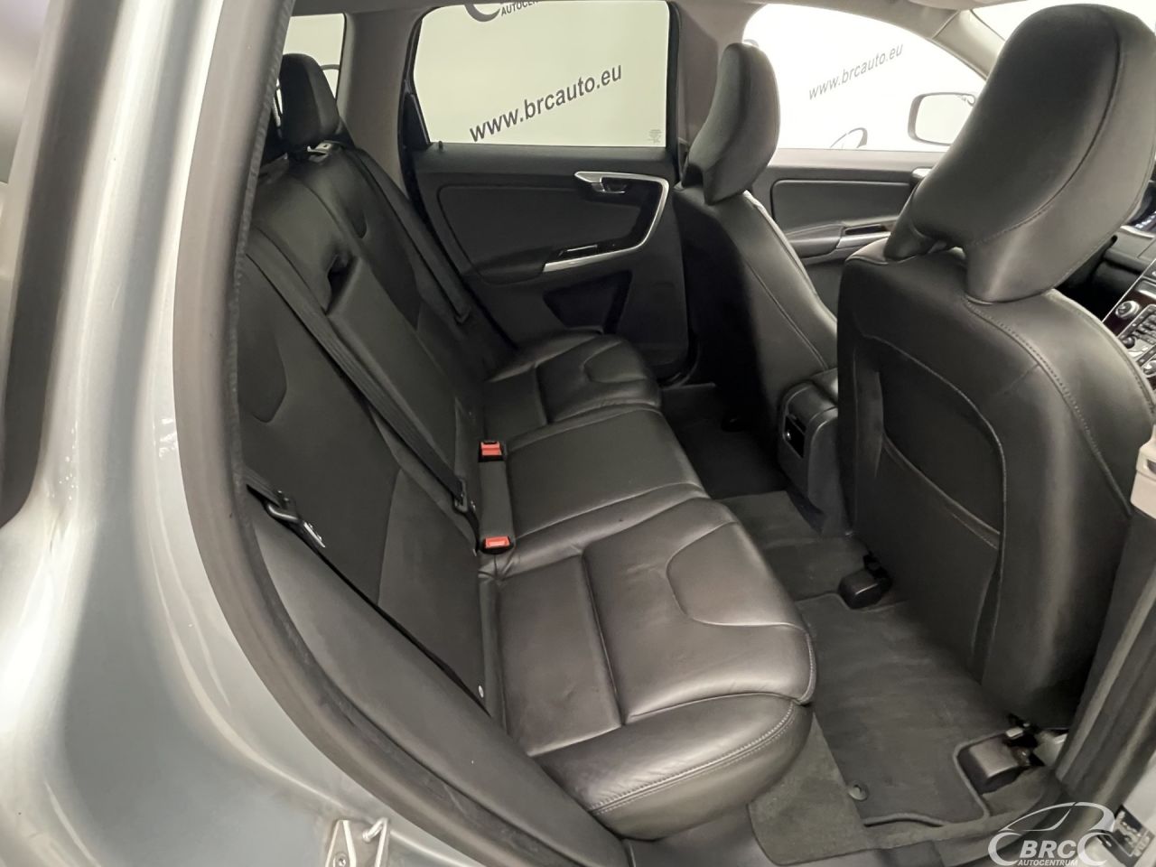 Volvo XC60 | 10